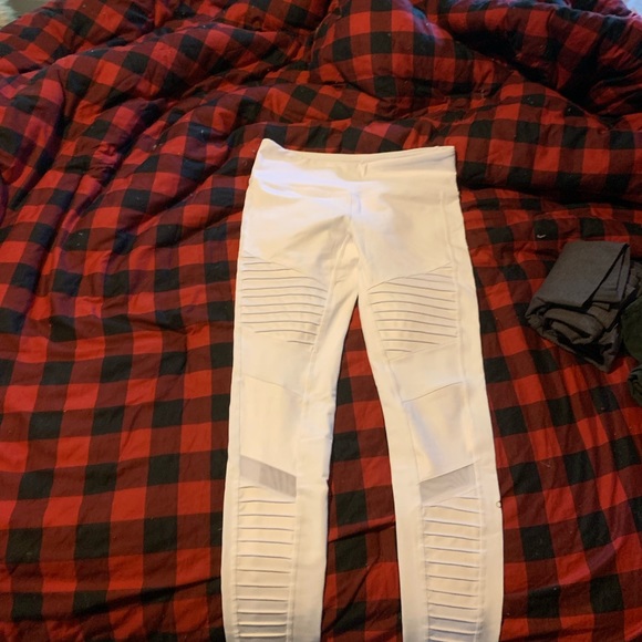 Alo yoga Moto legging bundle - Picture 4 of 7